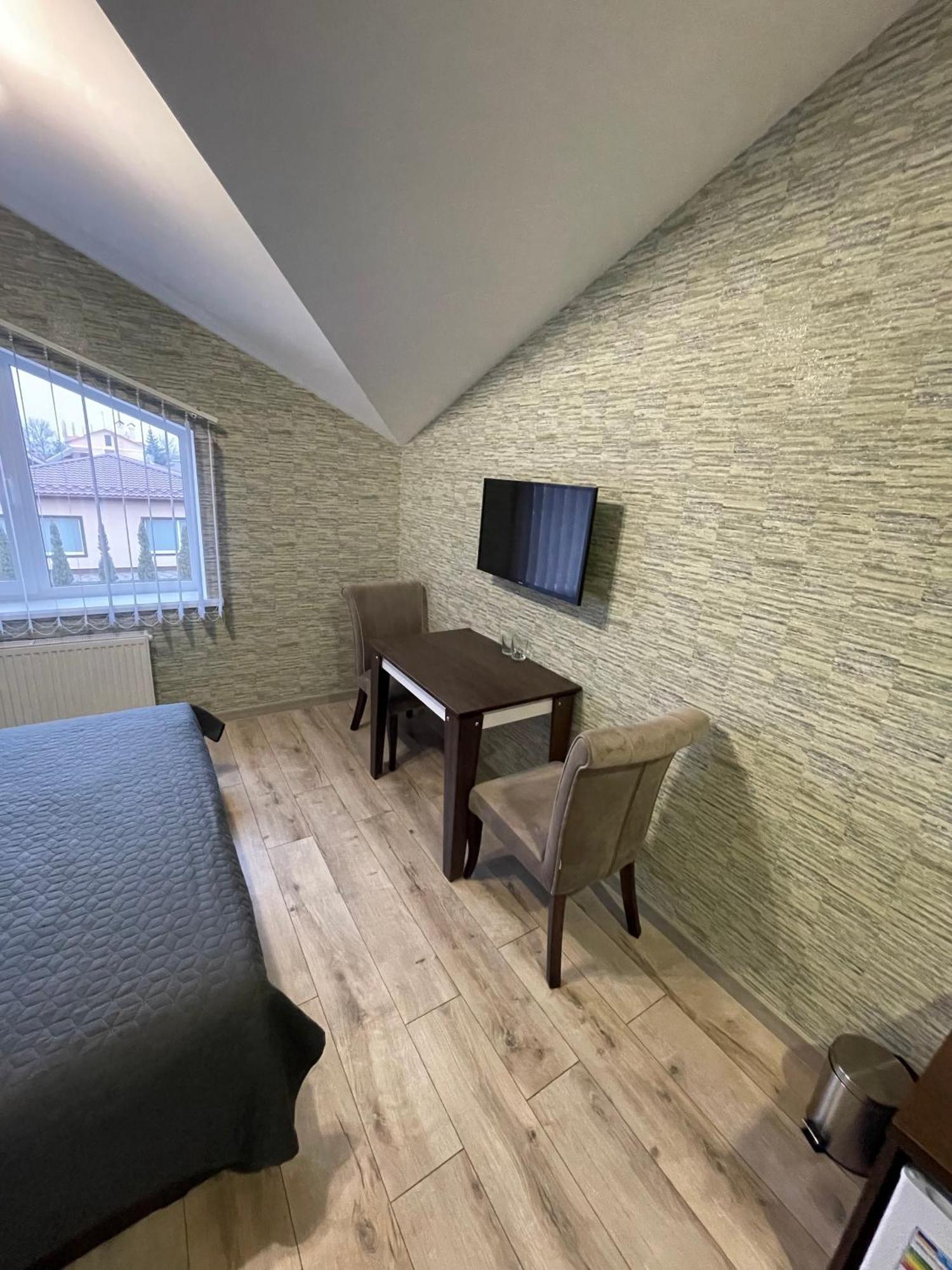 Ні Пуху, Ні Пера! Hotel Reshetylivka Bagian luar foto